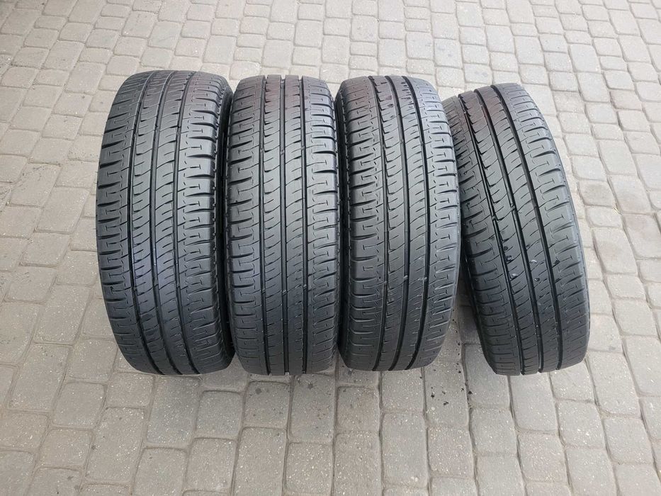 215  / 60  R 17C   Michelin     Lato /Komplet