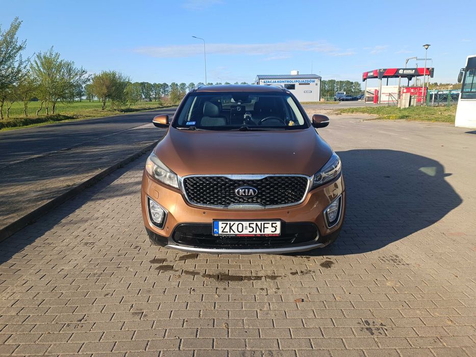 Sprzedam KIA SORENTO 2.0 CRDI z 2015r. w bardzo bogatej wersji wyposażenia