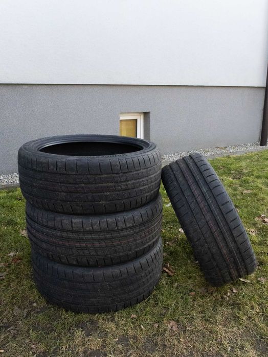 Opony letnie Bridgestone Potenza S005 225/40 R19 93Y XL