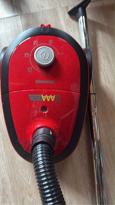 Daewoo odkurzacz moc 700W