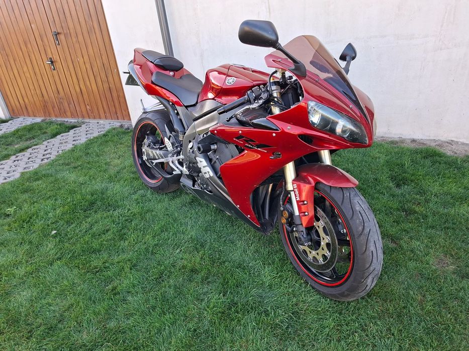 Yamaha R1 Yamaha YZF R1 RN12 2006r