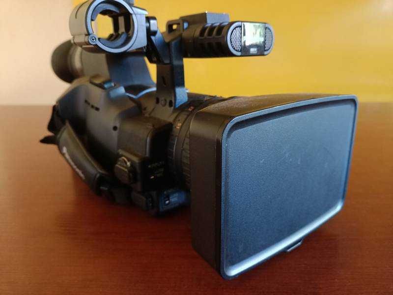 Panasonic AG HMC 151 + baterie super stan