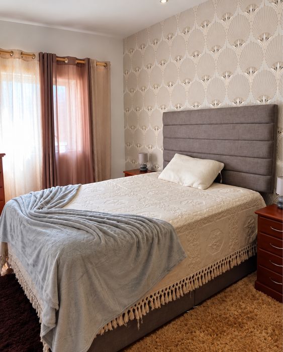 Cama com colchão incluido