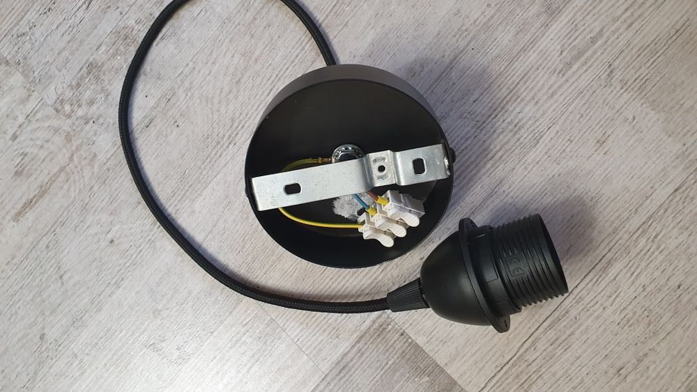 Sprzedam mało używaną lampe stojaca 2w1