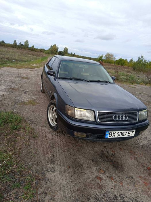 Продам Audi.