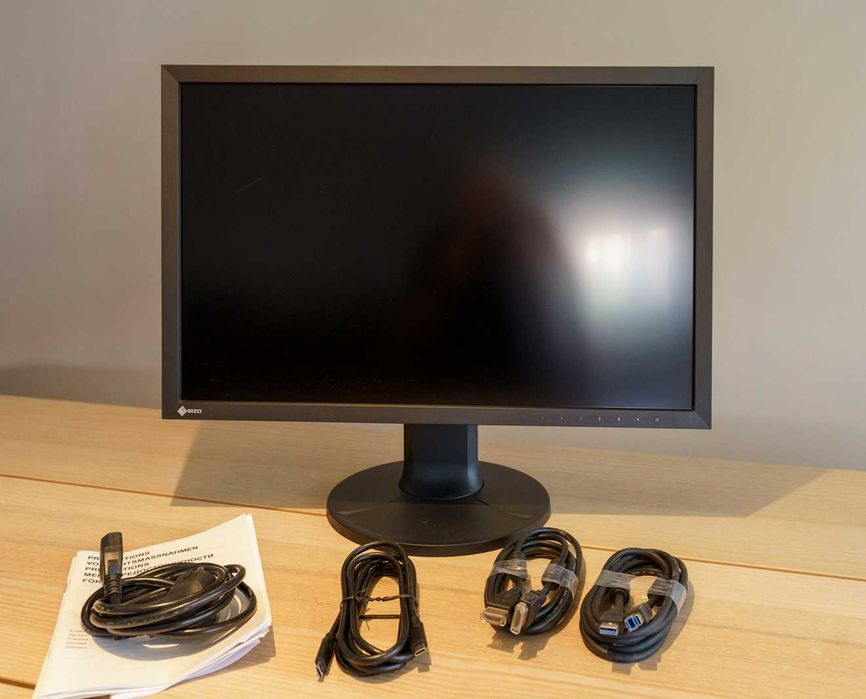 EIZO CS2400S - Monitor profissional (NOVO) + Calibrador i1 DisplayPro