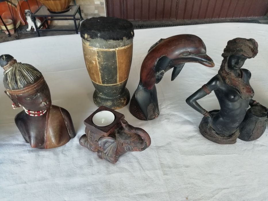 10 Figuras de Colecção Em Madeira Feito a Mão