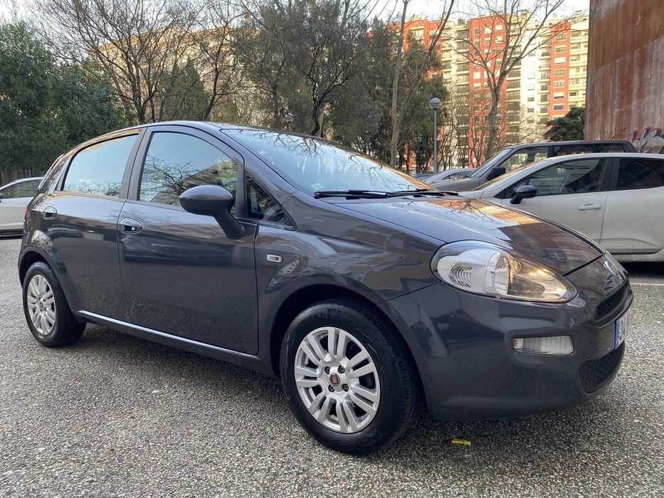Fiat Punto 2013 poucos Kms!
