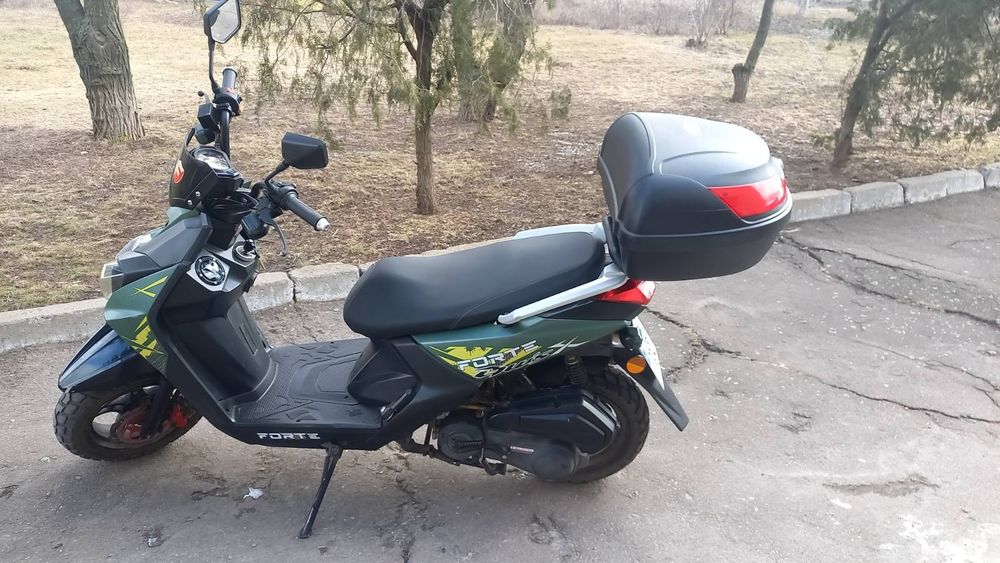 Продається мотоцикл FORTE BWS-R 150