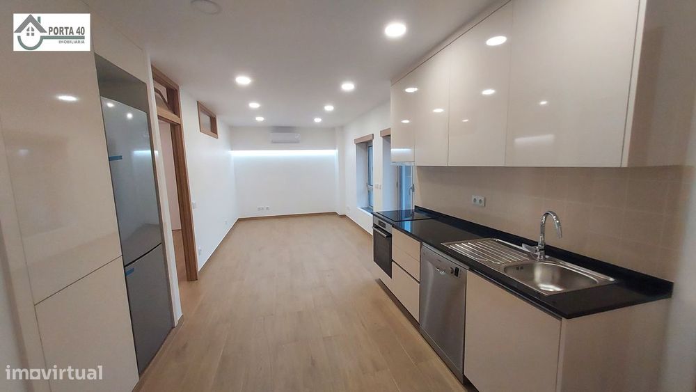 Apartamento T1 com garagem - Centro de Ourém