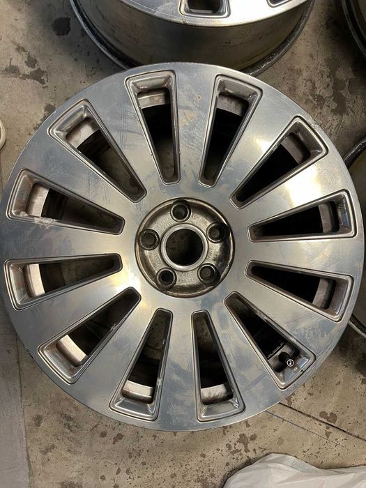 Диски R19 Audi 5x112 ET45 4E0601025