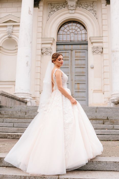 Весільна сукня Суми