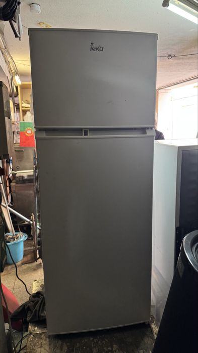 Vende-se 3 frigorificos como novos