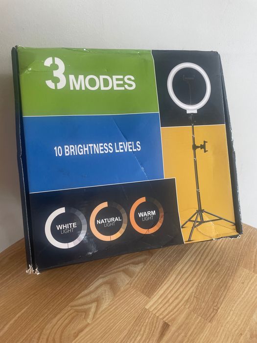 Кольцевая лампа со штативом