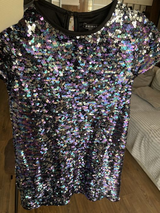 Святкова сукня на дівчинку