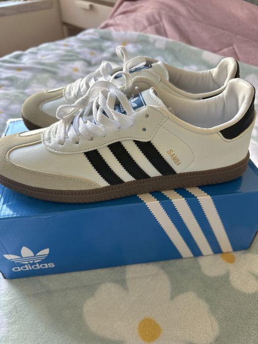 Adidas Samba Preto e branco. Novo na caixa. T42