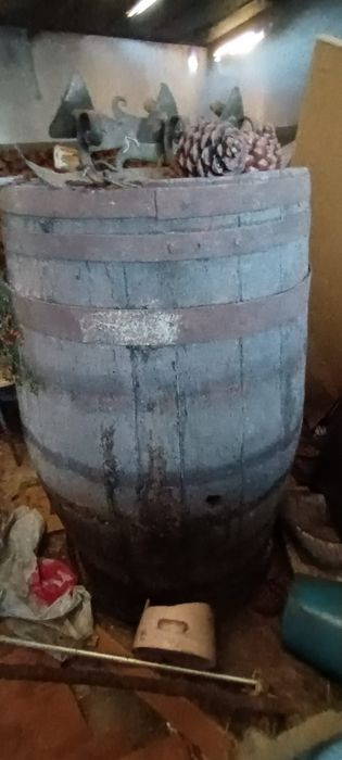 Pipa em madeira para restauro