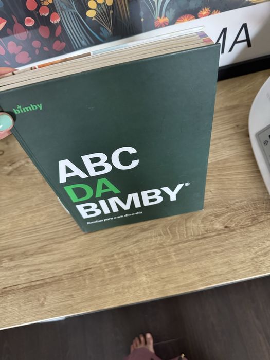 Bimby TM5 + Acessorios + Livro