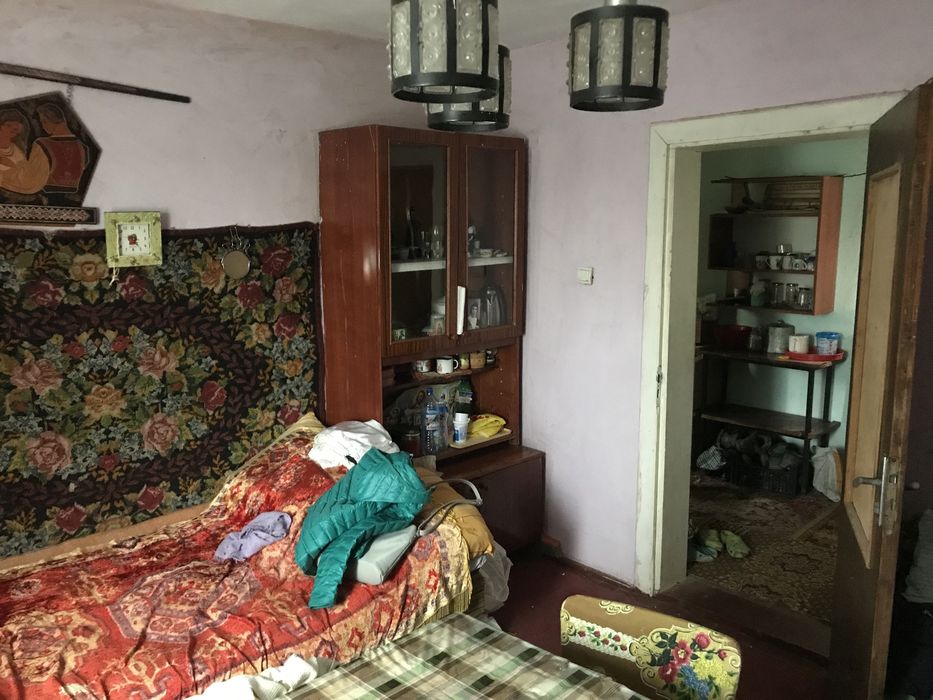 Ділянка з будинком