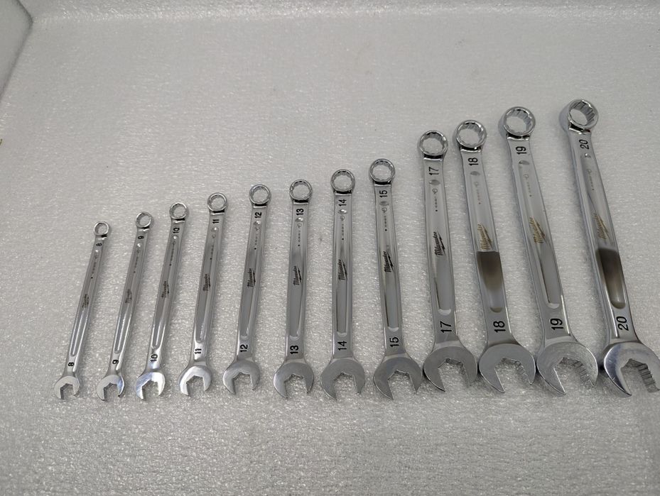 Набір ключів метричних рожково-накидних MAX BITE MILWAUKEE (12шт) 8-20