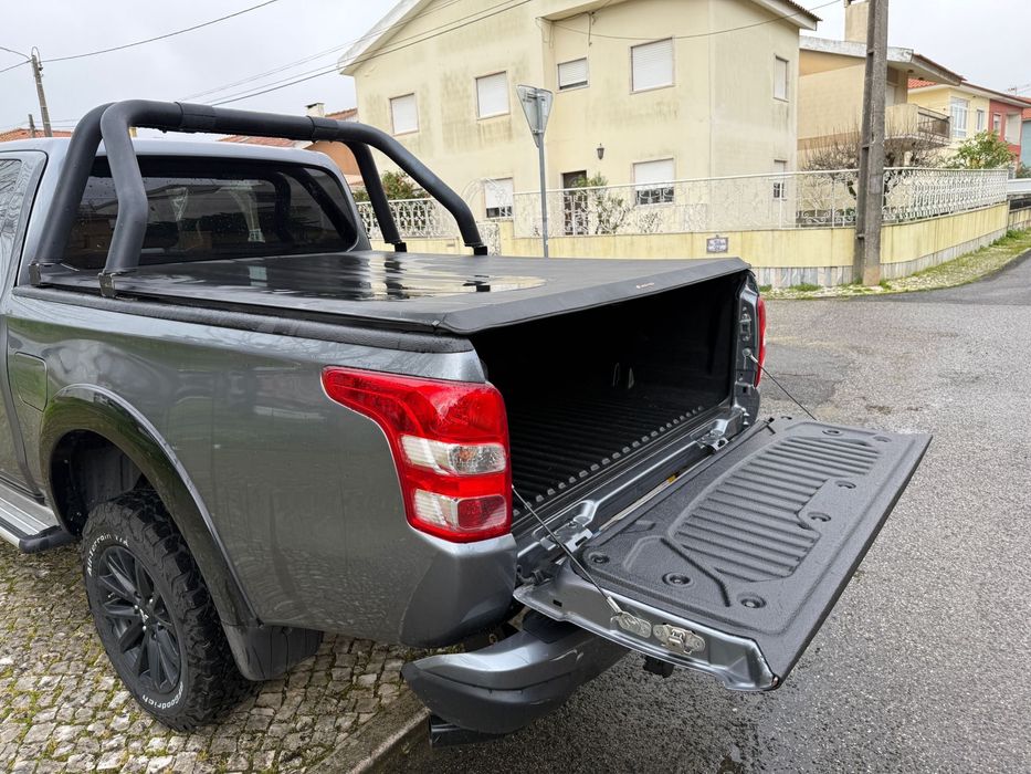 Vendo impecavel sempre de garagem