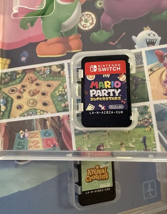 Nintendo Switch OLED - Branca e 2 jogos
