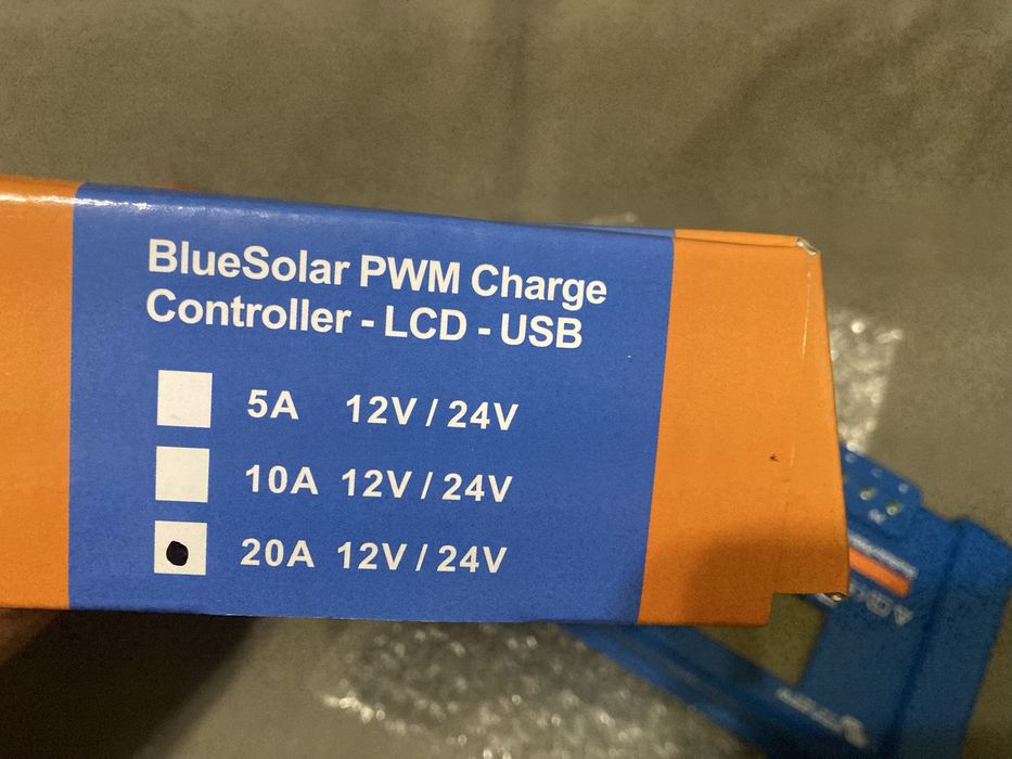 Контроллер заряда Victron Energy BlueSolar 20A