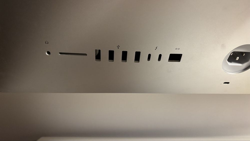 Carcaça IMac 2019 21.5 polegadas