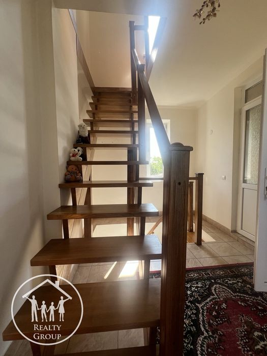 Продаж будинку з ремонтом для великої сім'ї у Великих Грибовичах!