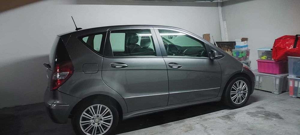 Mercedes Classe A A150 Elegance de 2009 com 144km