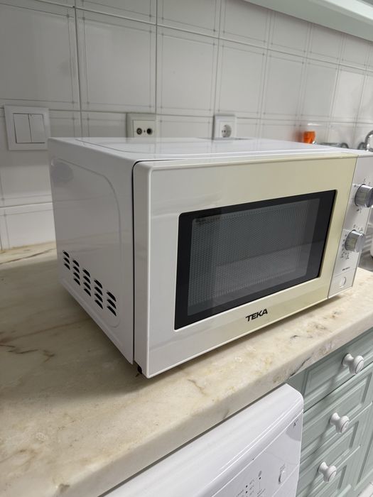 Microondas Teka MW 200G