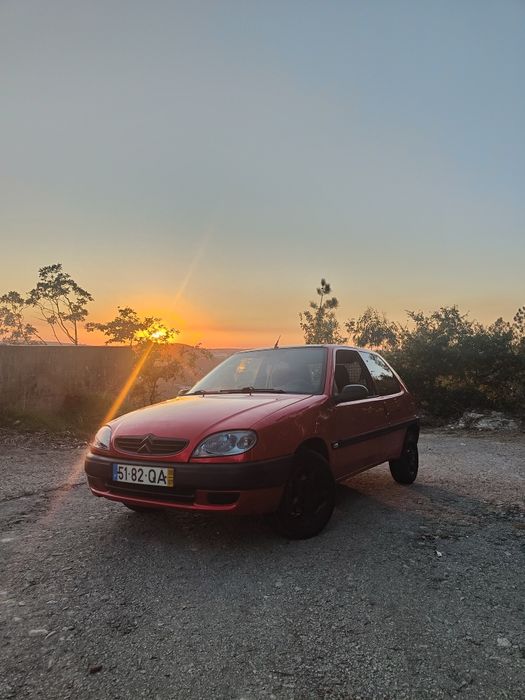 Citroën Saxo 1.5 Diesel, ano 2000 | carro super económico e prático