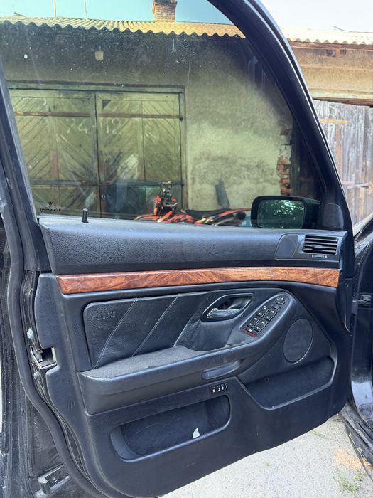 Бмв е39 M52B28 автомат !!!БЕЗ ТОРГУ!!!