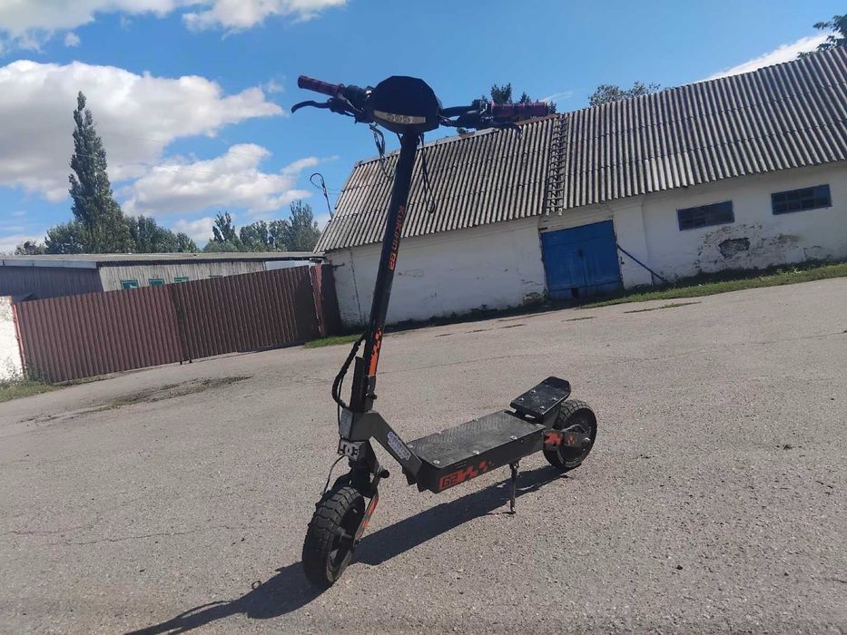 Продам елекросамокат