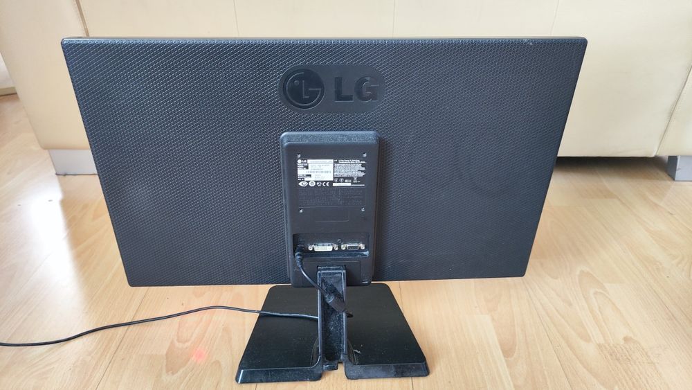 Monitor LG Flatron e2342