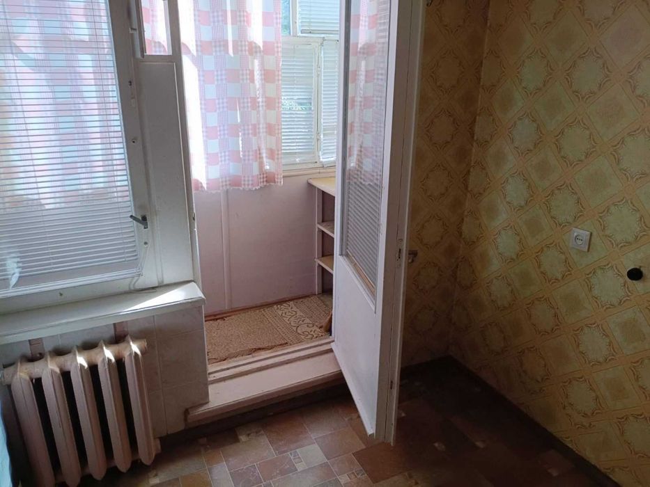 44589 Продаж 1 , простий стаан , середній поверх