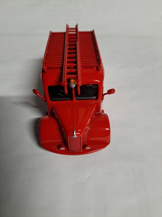 Miniaturas de carros de Bombeiros