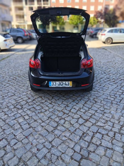 Seat Ibiza 1.6 TDI 105 cv Diesel.