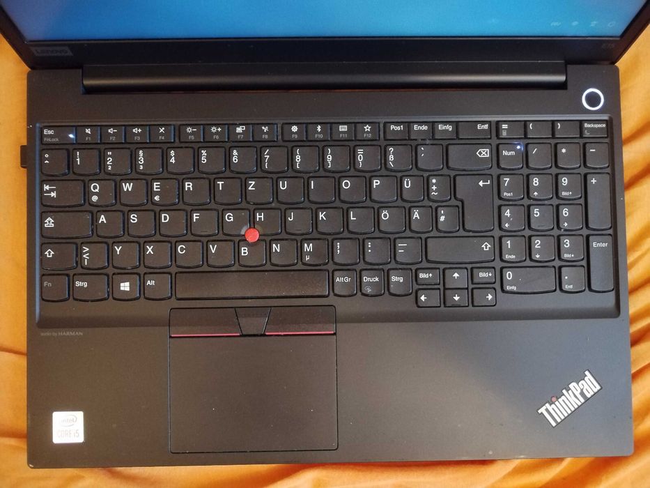 Lenovo Octacore 15.6" i5/16GB/385Nvme como novo