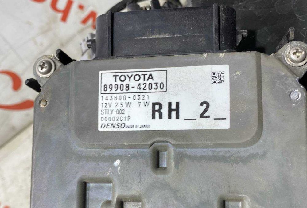 Фара передняя правая Toyota RAV-4 2019 ксенон