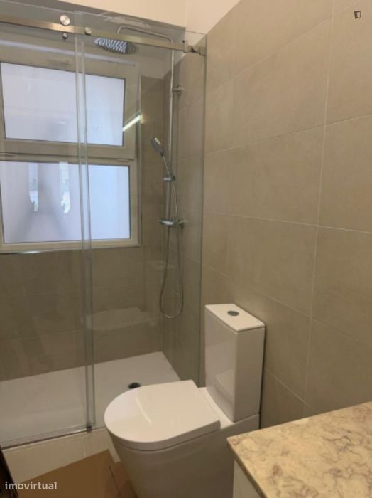 Quarto - localizado em Penha de França Lisbon