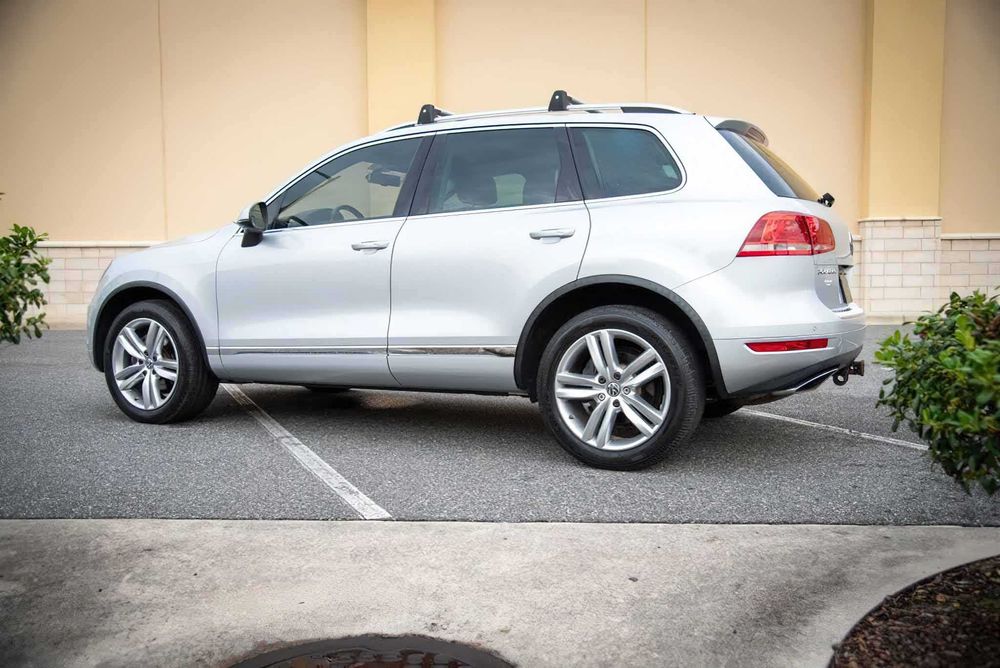Volkswagen Touareg Executive      2013