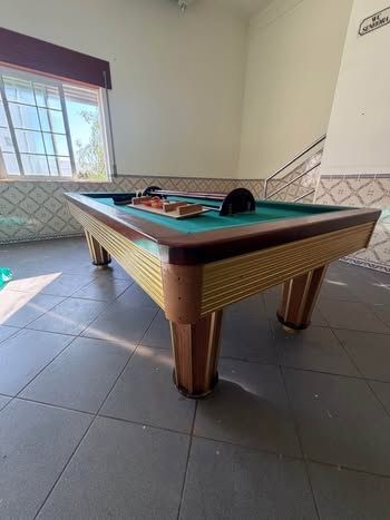 Vendo mesa de bilhar usada