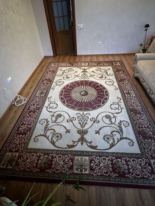 Продається килим