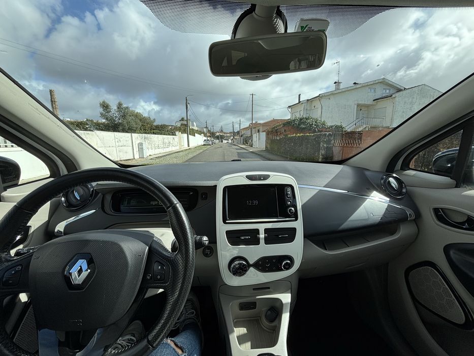 Renault Zoe R240 Life (Bateria Própria)