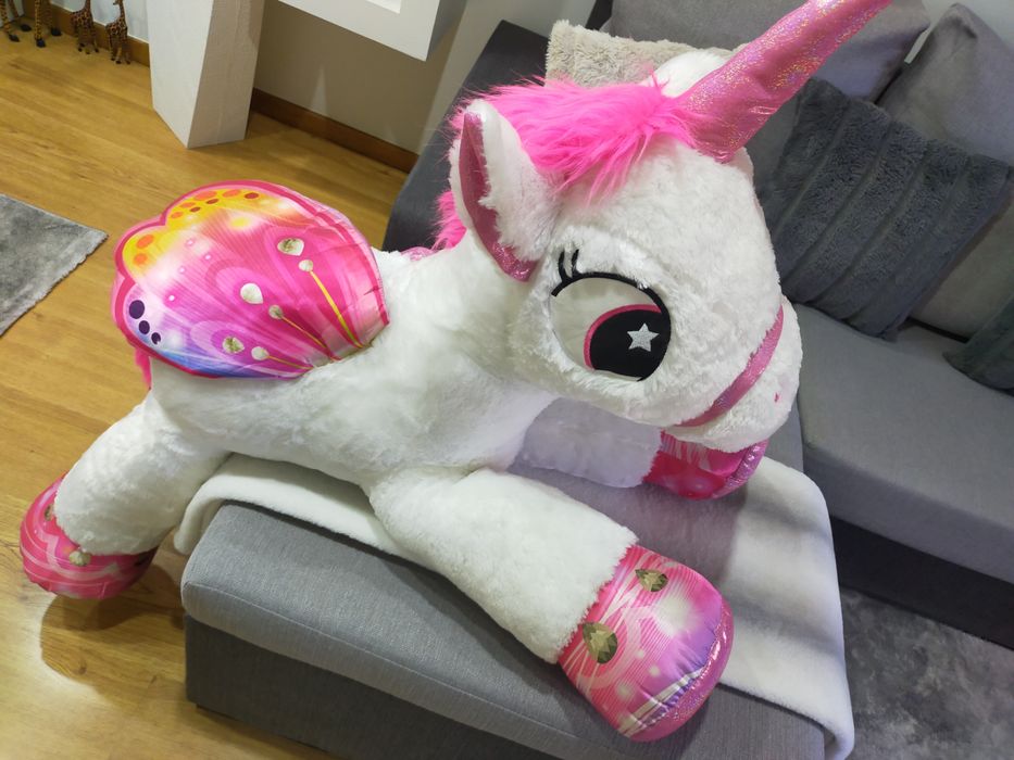 Unicórnio peluche