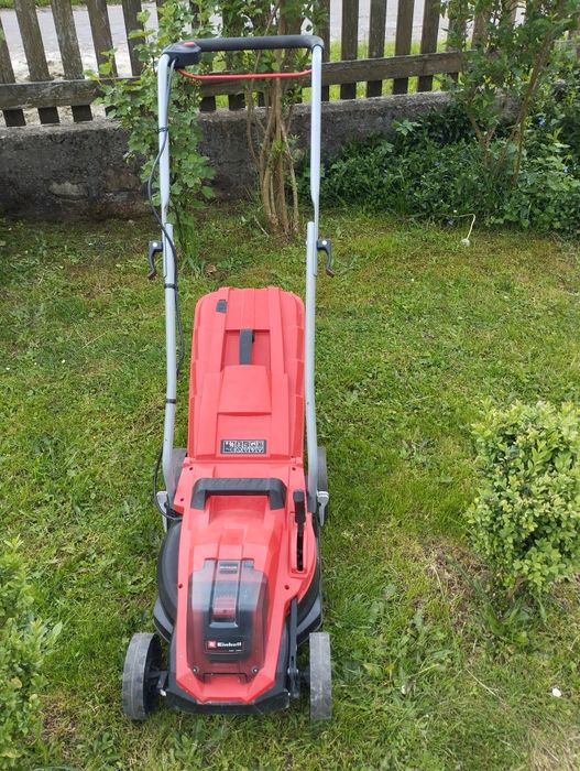Газонокосарка акумуляторна Einhell GE-CM 18/33 li