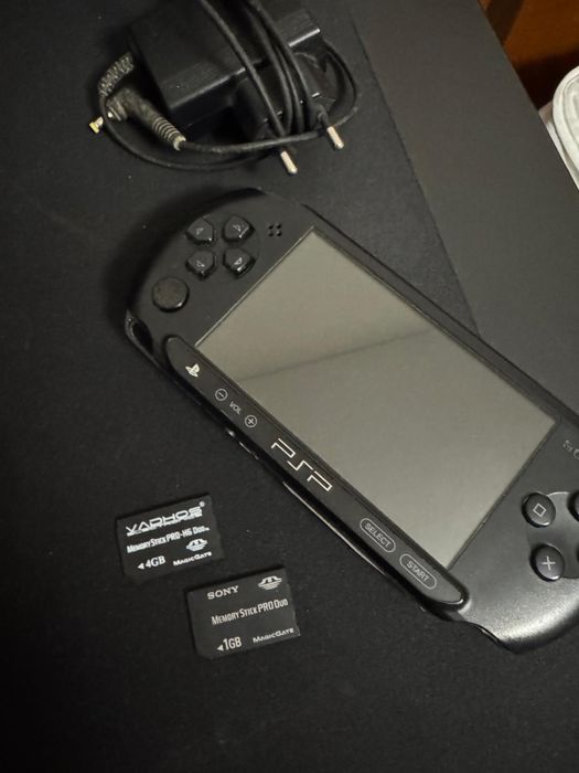Sony PSP E1000 Desbloqueada