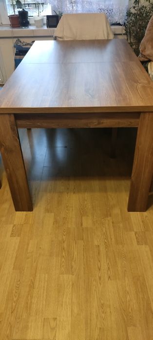 Sprzedam stół dębowy