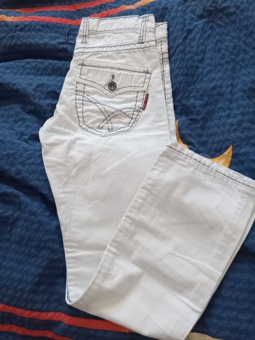 Джинси  LEVI  strauss & CO.
